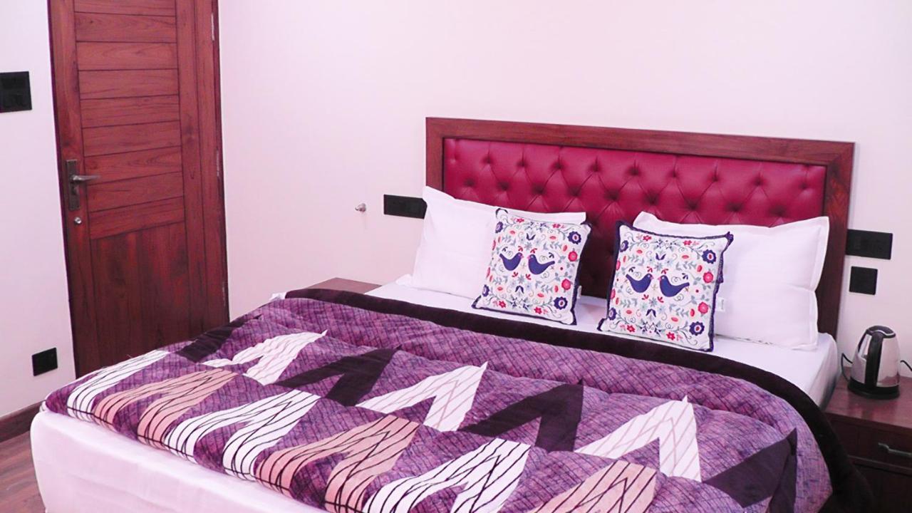 Hotel Jakhu Heights 심라 외부 사진