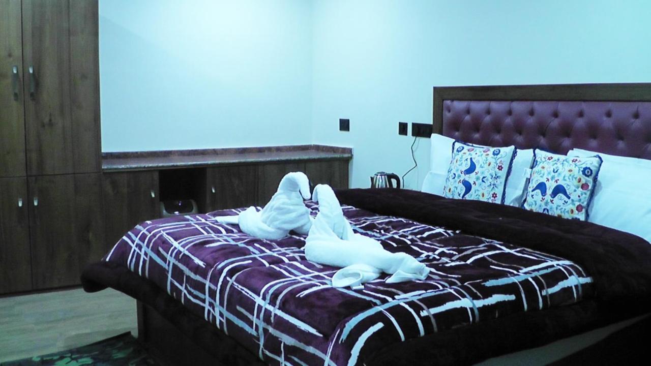 Hotel Jakhu Heights 심라 외부 사진