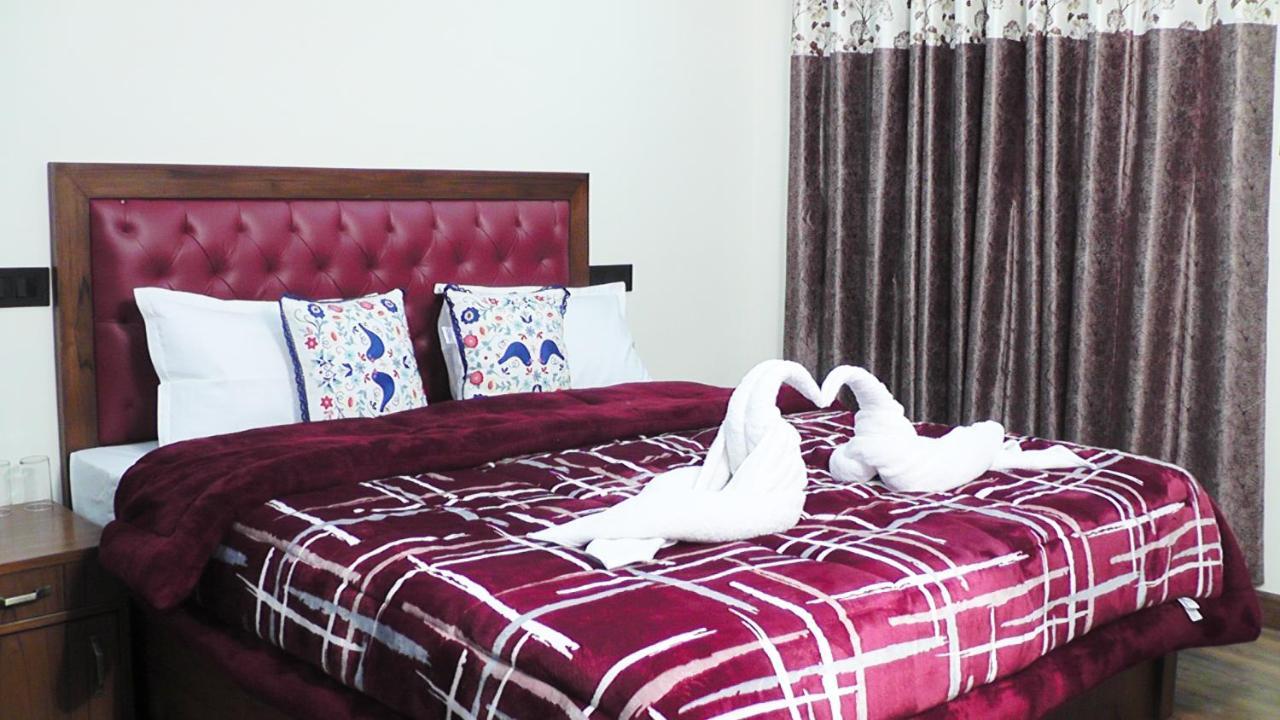 Hotel Jakhu Heights 심라 외부 사진