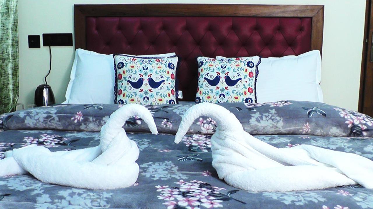 Hotel Jakhu Heights 심라 외부 사진