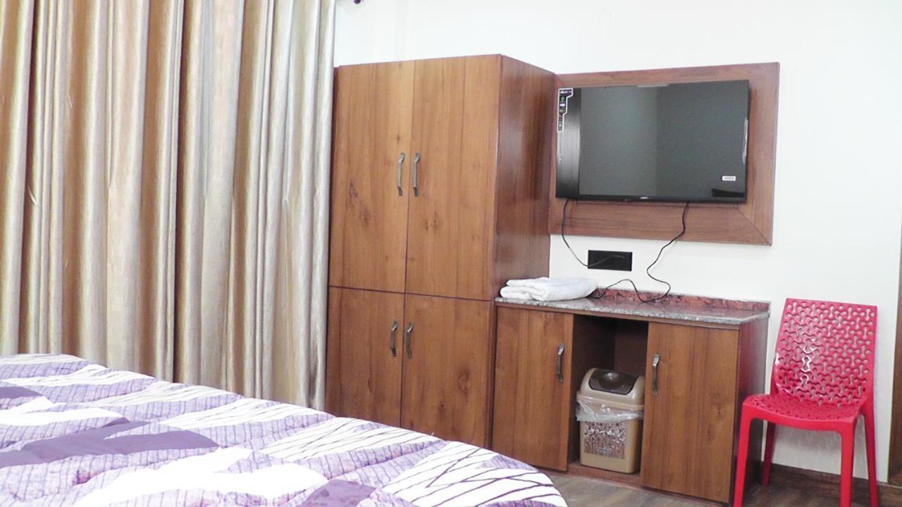 Hotel Jakhu Heights 심라 외부 사진
